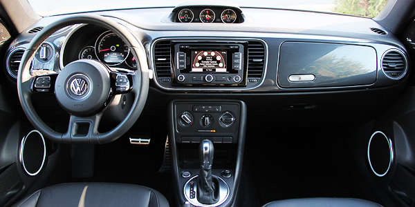 2014 Volkswagen Beetle Convertible Interior Dash