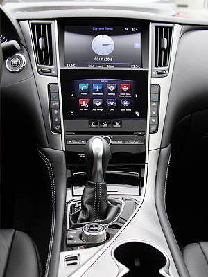 2015 Infiniti Q50 AWD Interior Central Console