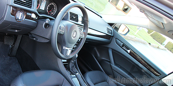 2015 Volkswagen Passat TDI Interior Front